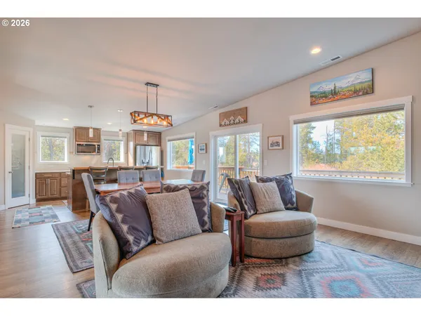 $899,000 | 16732 Contorta Place, La Pine, OR 97739