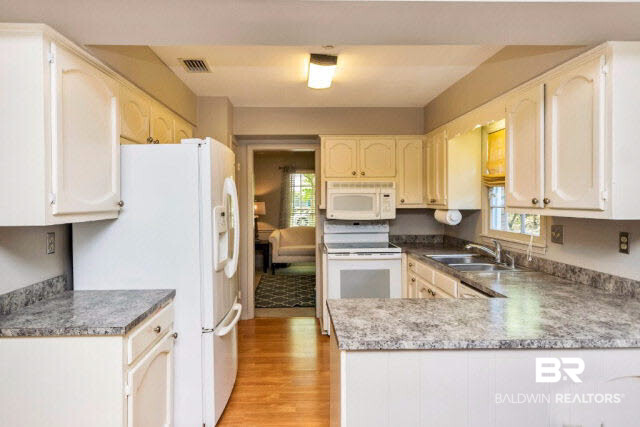 409 Fox Court Mobile, AL 36608 - Photo 16 of 26
