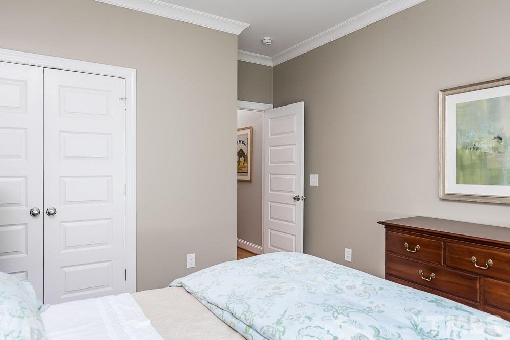 2737 Oberlin Road, Unit 101 Raleigh, NC 27608 - Photo 21 of 24