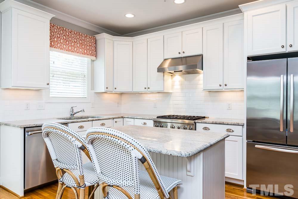 2737 Oberlin Road, Unit 101 Raleigh, NC 27608 - Photo 8 of 24