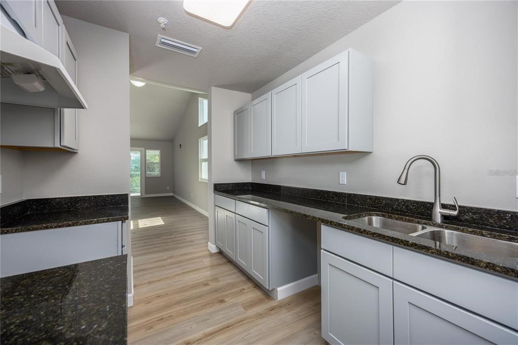 6519 West Newberry Road, Unit 412 Gainesville, FL 32605 - Photo 12 of 24