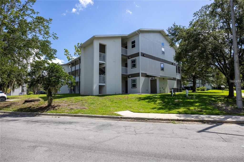 6519 West Newberry Road, Unit 412 Gainesville, FL 32605 - Photo 3 of 24
