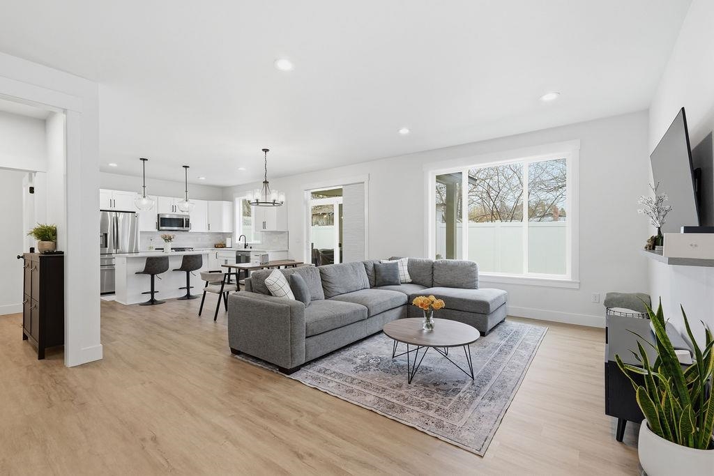 1220 North Walnut Road Spokane Valley, WA 99206 - Photo 6 of 46