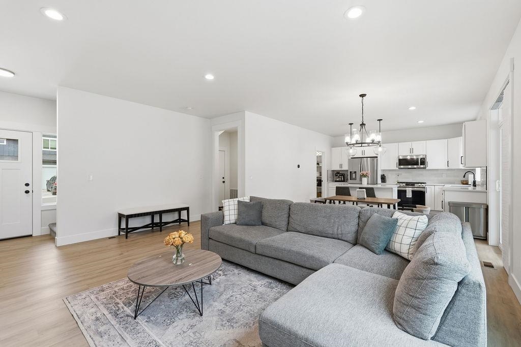 1220 North Walnut Road Spokane Valley, WA 99206 - Photo 7 of 46