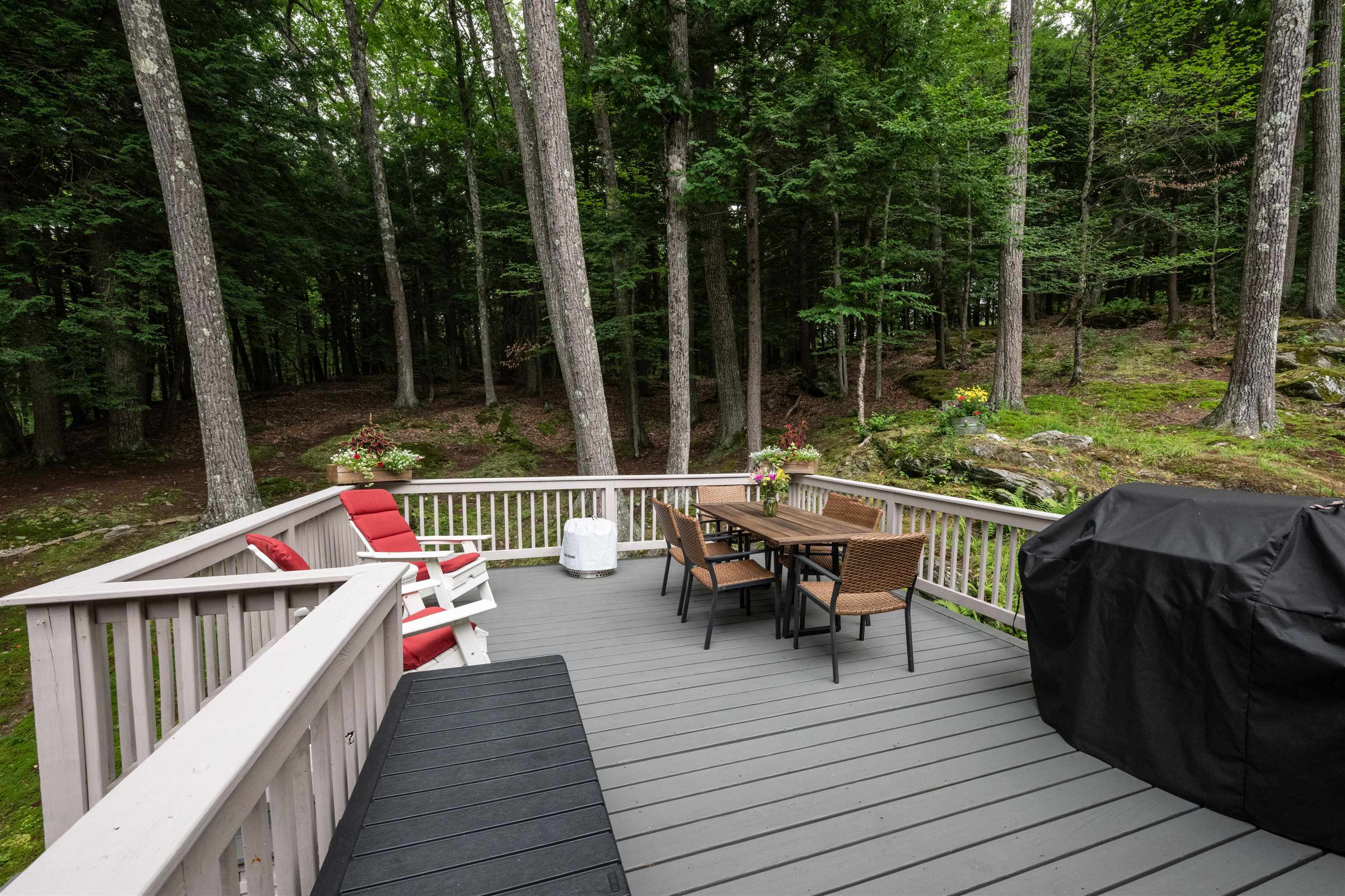 1517 Willard Road Hartford, VT 05059 - Photo 15 of 38 Gallery Image 15