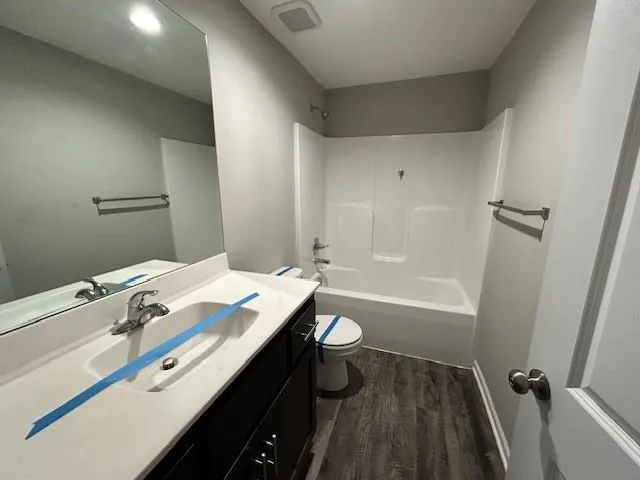 $340,000 | 21717 Southcreek Road, Peculiar, MO 64078