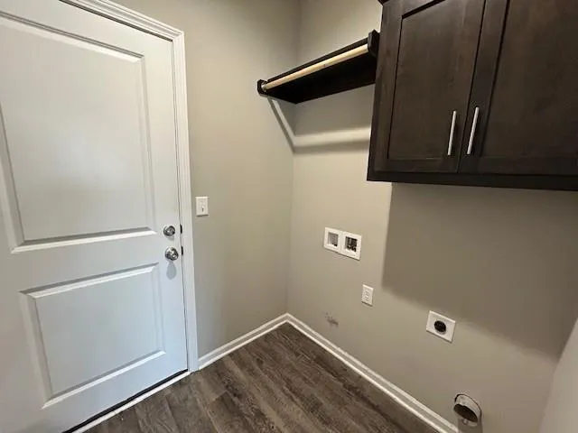 $340,000 | 21717 Southcreek Road, Peculiar, MO 64078