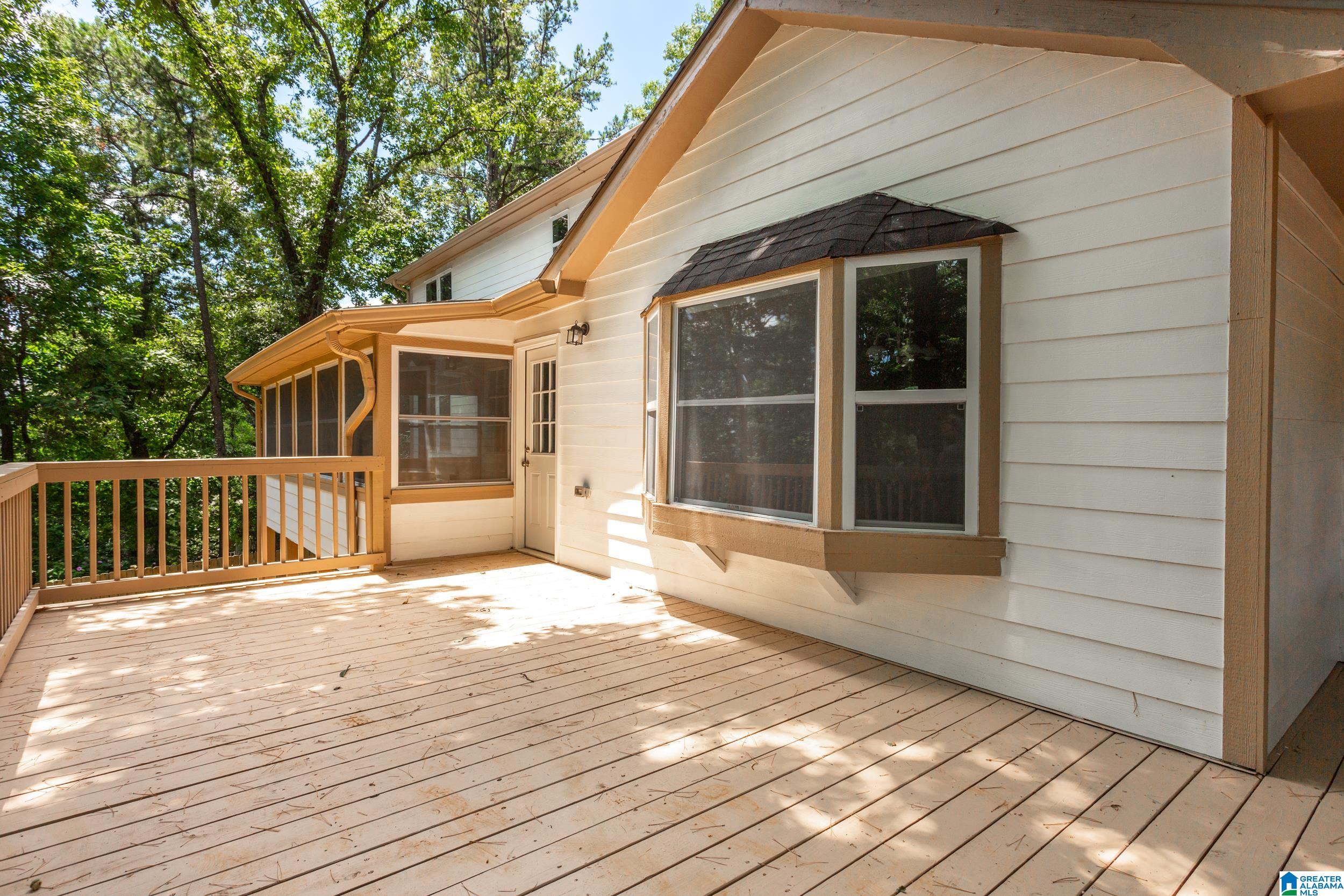 805 Hillyer High Road Anniston, AL 36207 - Photo 10 of 43