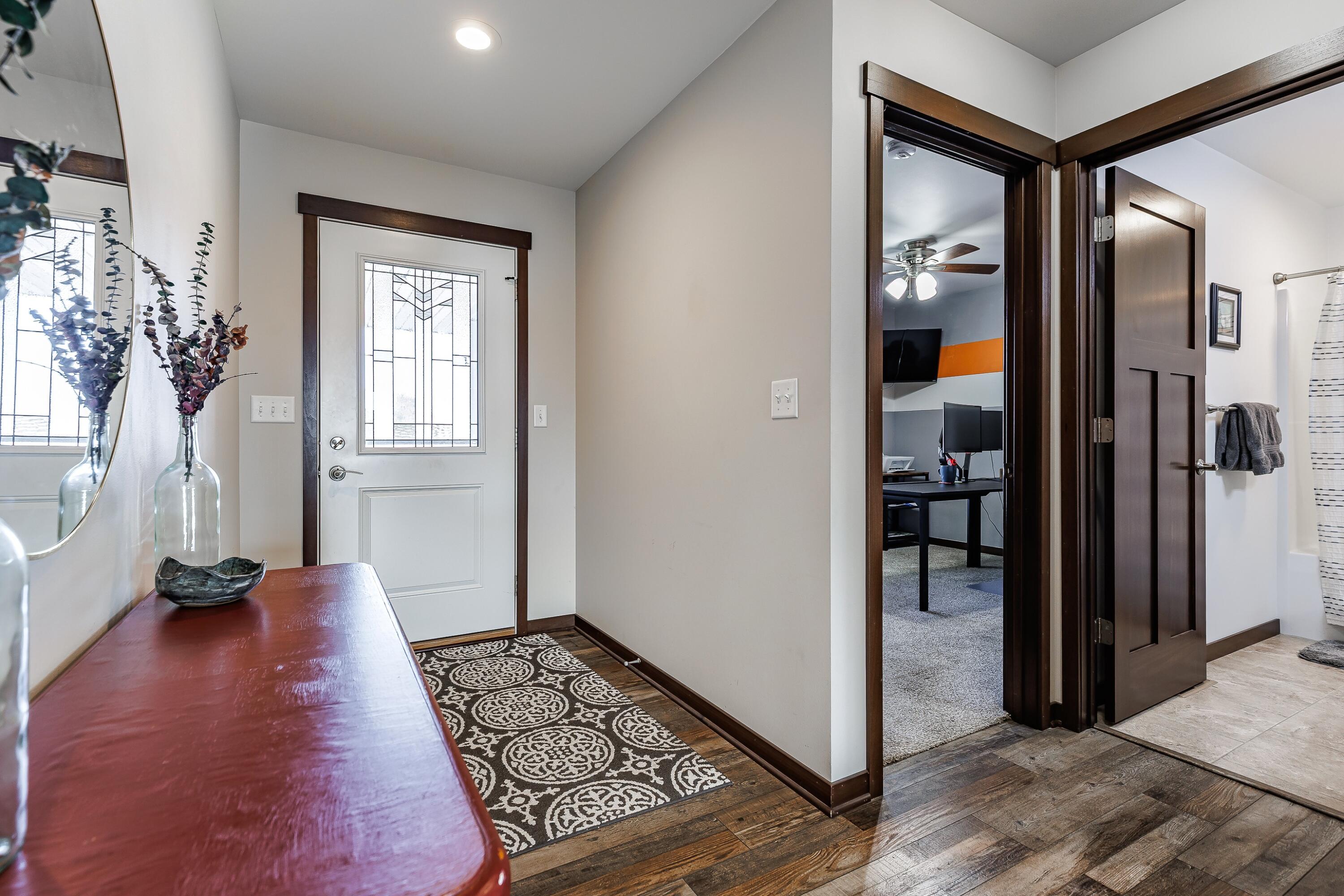 1900 Spakenburg Road Holmen, WI 54636 - Photo 3 of 27 1900 Spakenburg-6