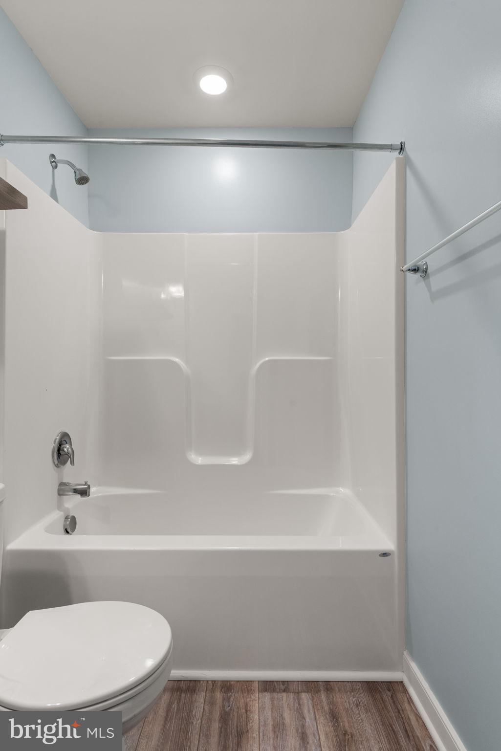 55 Cedar Circle Mineral, VA 23117 - Photo 34 of 44 a bathroom with a bathtub and a sink