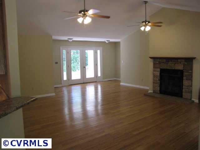 6986 Sandy Ridge Road Hopewell, VA 23860 - Photo 4 of 7 Gallery Image 4