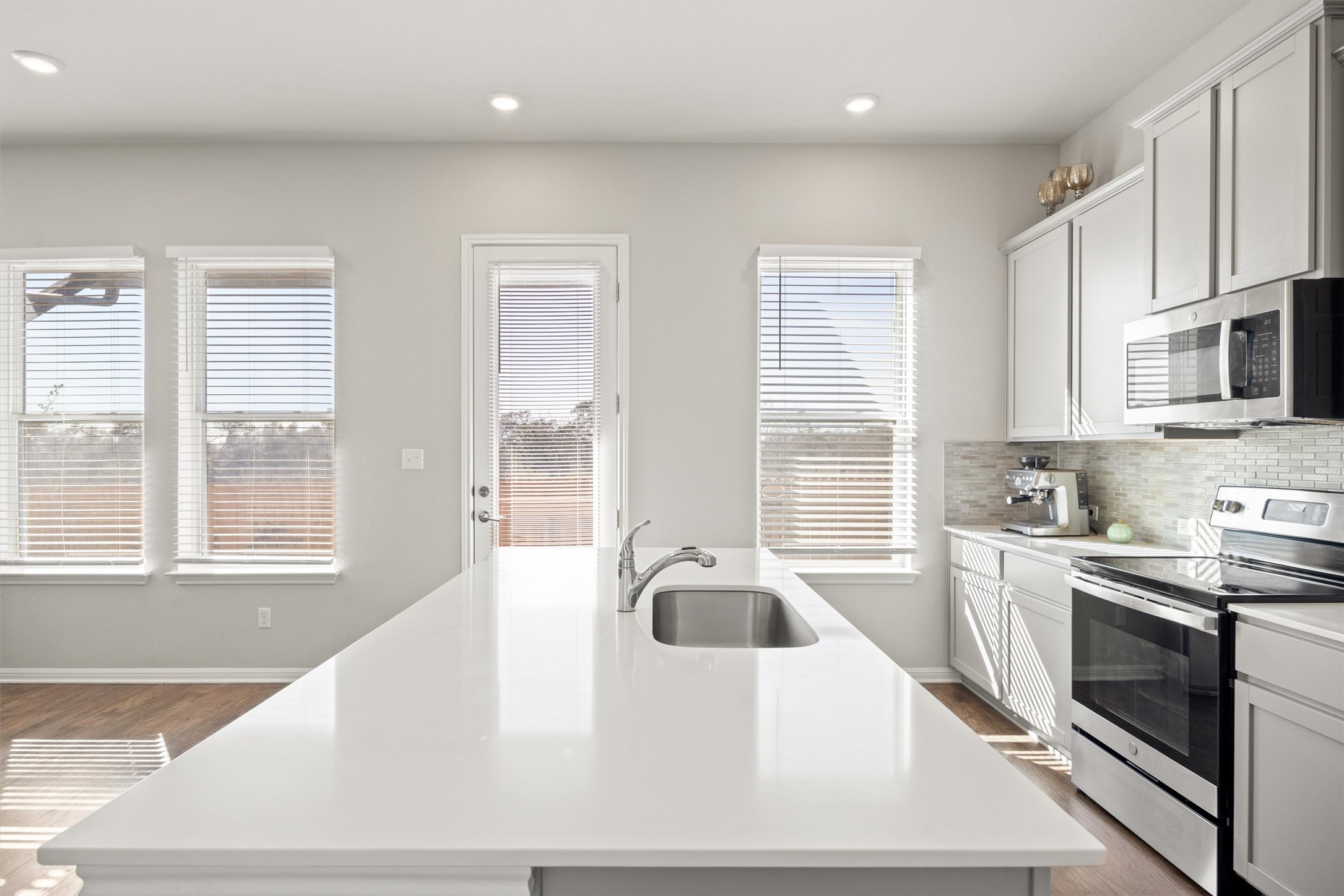 1020 Vista View Drive, Unit 1202 Georgetown, TX 78626 - Photo 14 of 40