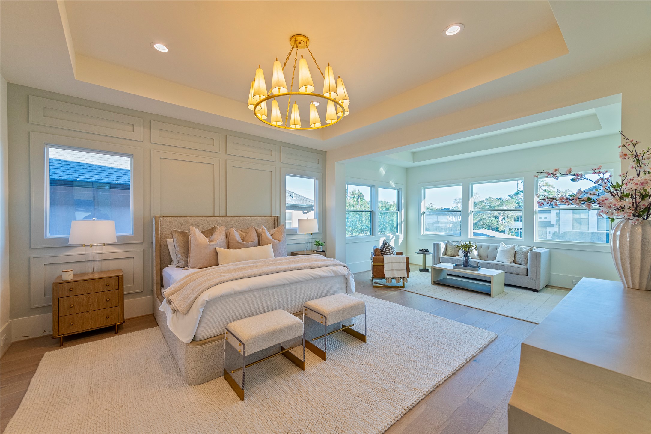 1407 Martin Street Houston, TX 77018 - Photo 19 of 34 The primary retreat is a true sanctuary featuring ample natural light, designer light fixtures, custom millwork and separate seating area.