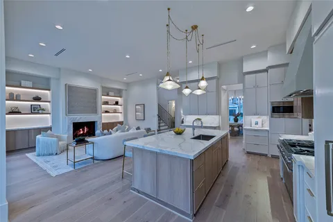 $1,799,000 | 1407 Martin Street, Houston, TX 77018