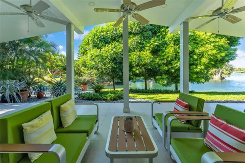 $6,000,000 | 12950 Southwest 67th Avenue, Pinecrest, FL 33156