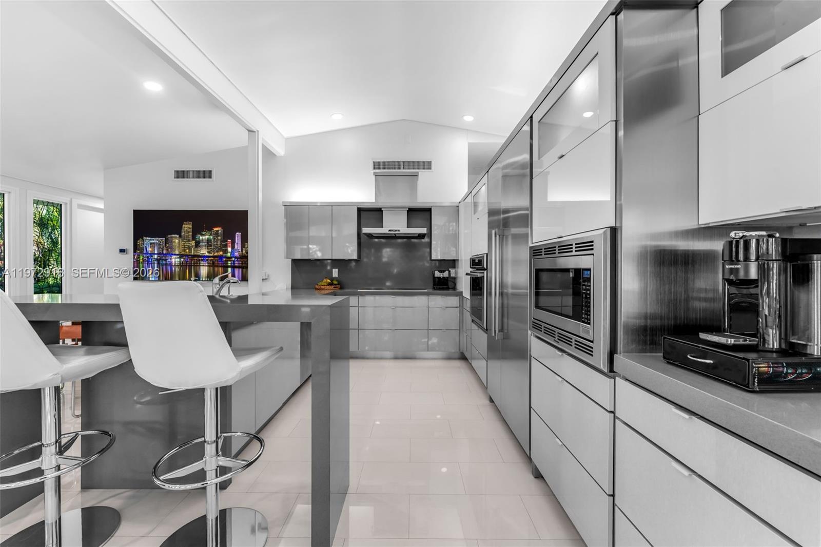 12950 Southwest 67th Avenue Pinecrest, FL 33156 - Photo 10 of 39