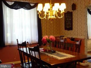 135 Garden Road Oreland, PA 19075 - Photo 3 of 6 Gallery Image 3