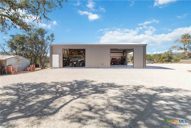 $1,285,000 | 165 Mari B Drive, Center Point, TX 78010