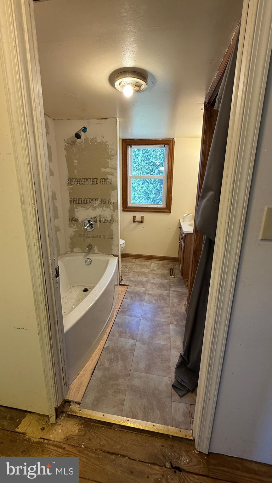 11560 Shaulls Road Felton, PA 17322 - Photo 21 of 54 Gallery Image 21