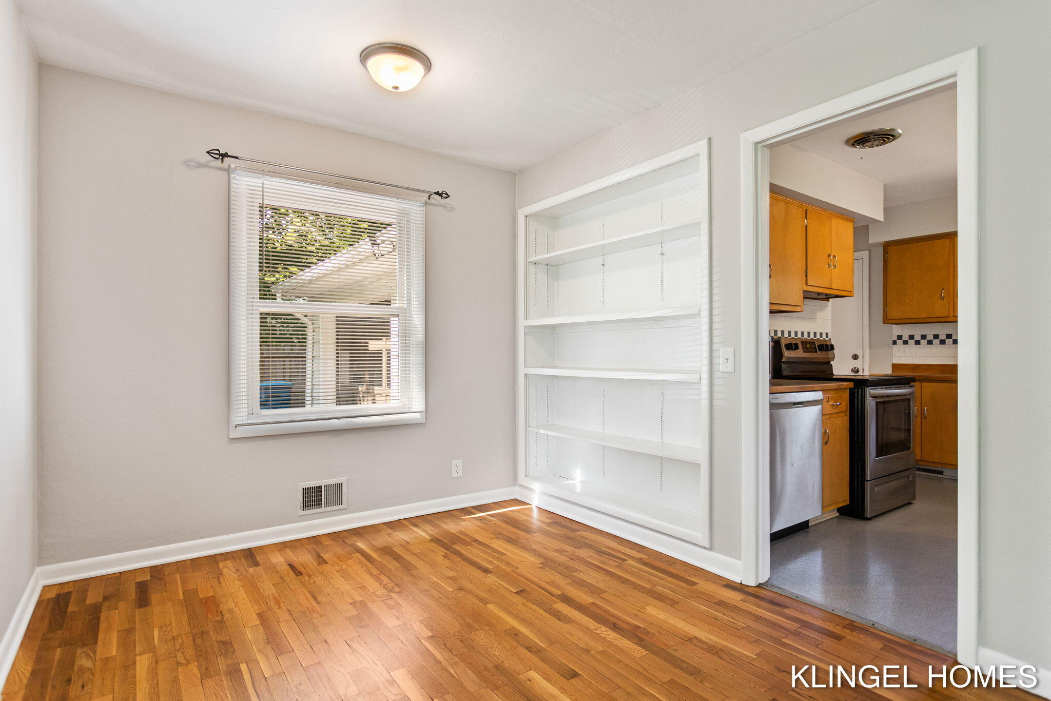 801 Piccadilly Road Kalamazoo, MI 49006 - Photo 5 of 34 11-web-or-mls-801-piccadilly-rd