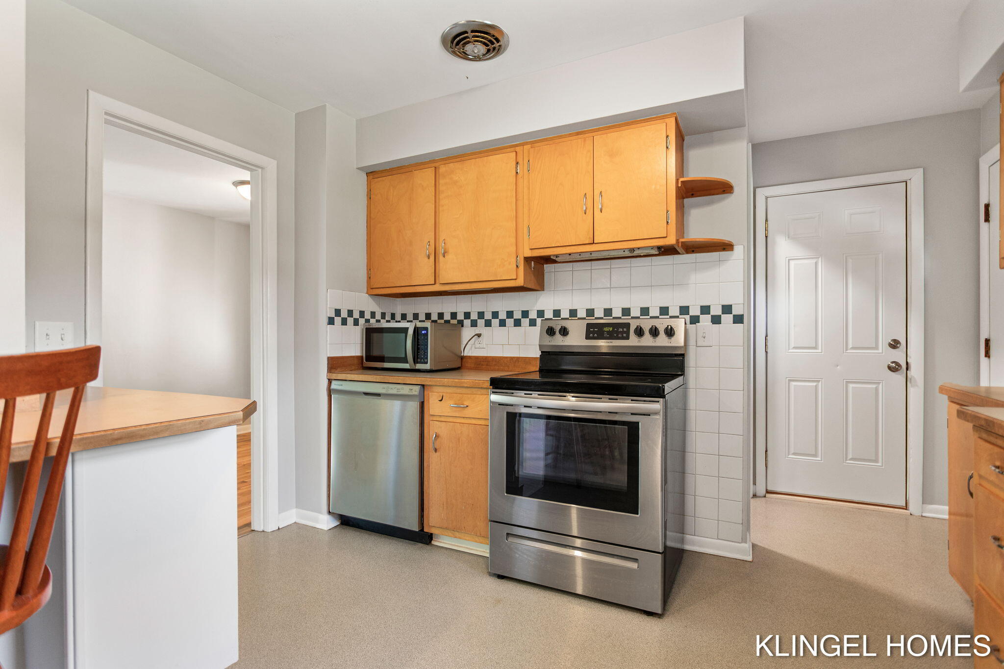 801 Piccadilly Road Kalamazoo, MI 49006 - Photo 9 of 34 17-web-or-mls-801-piccadilly-rd