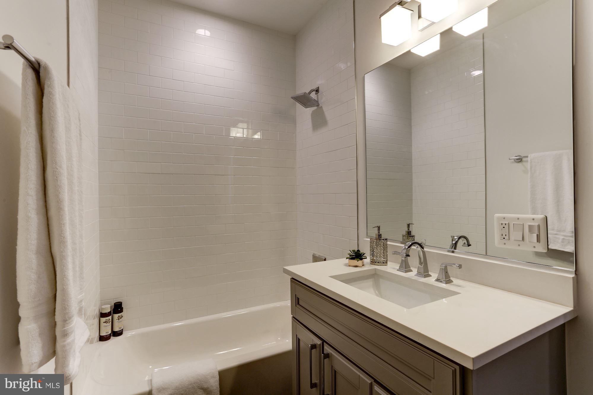 4121 9th Street Northwest, Unit 2 Washington, DC 20011 - Photo 9 of 15 2nd Bath