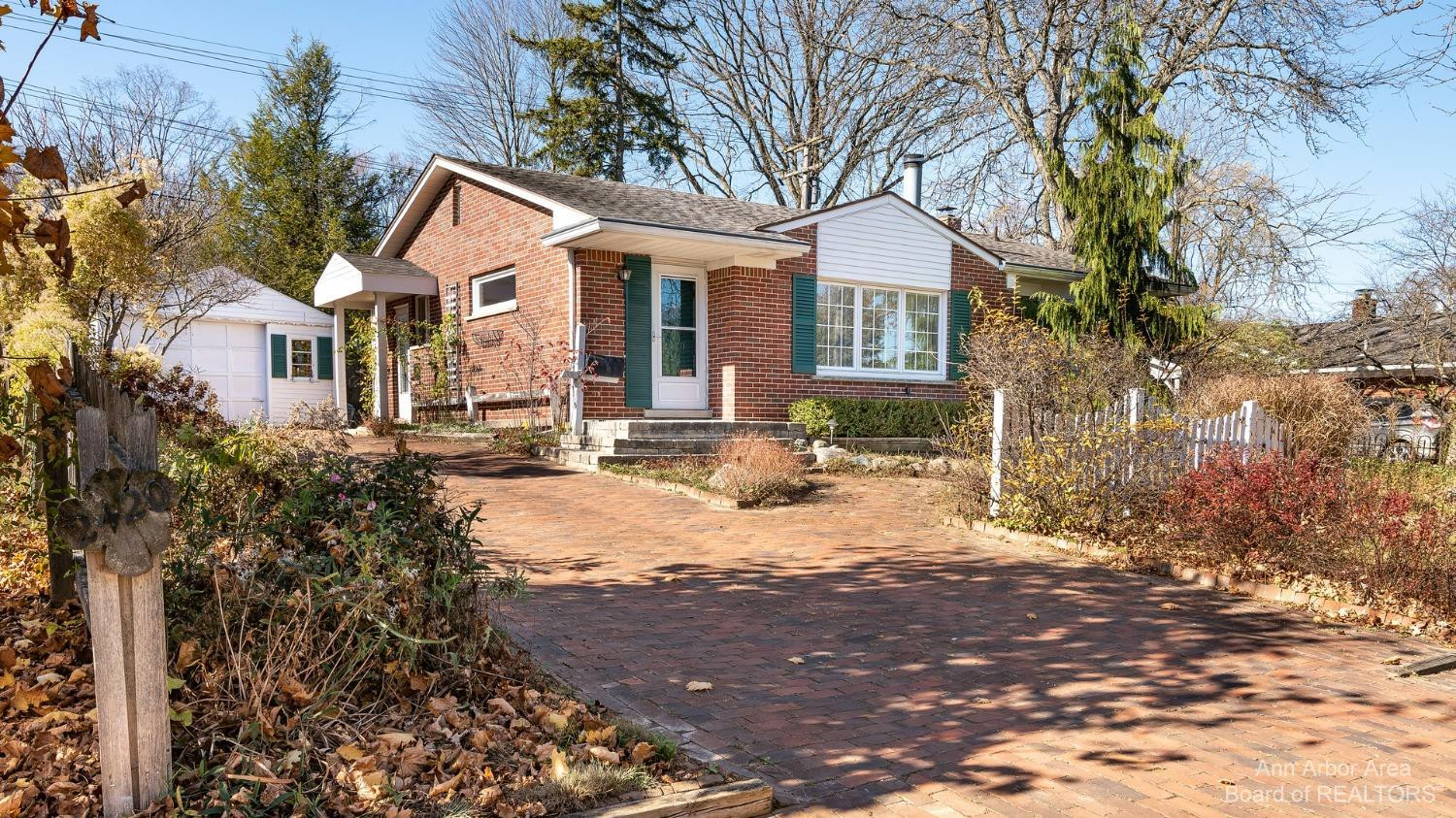 2420 Yorkshire Road Ann Arbor, MI 48104 - Photo 1 of 36 Welcome to 2420 Yorkshire!
