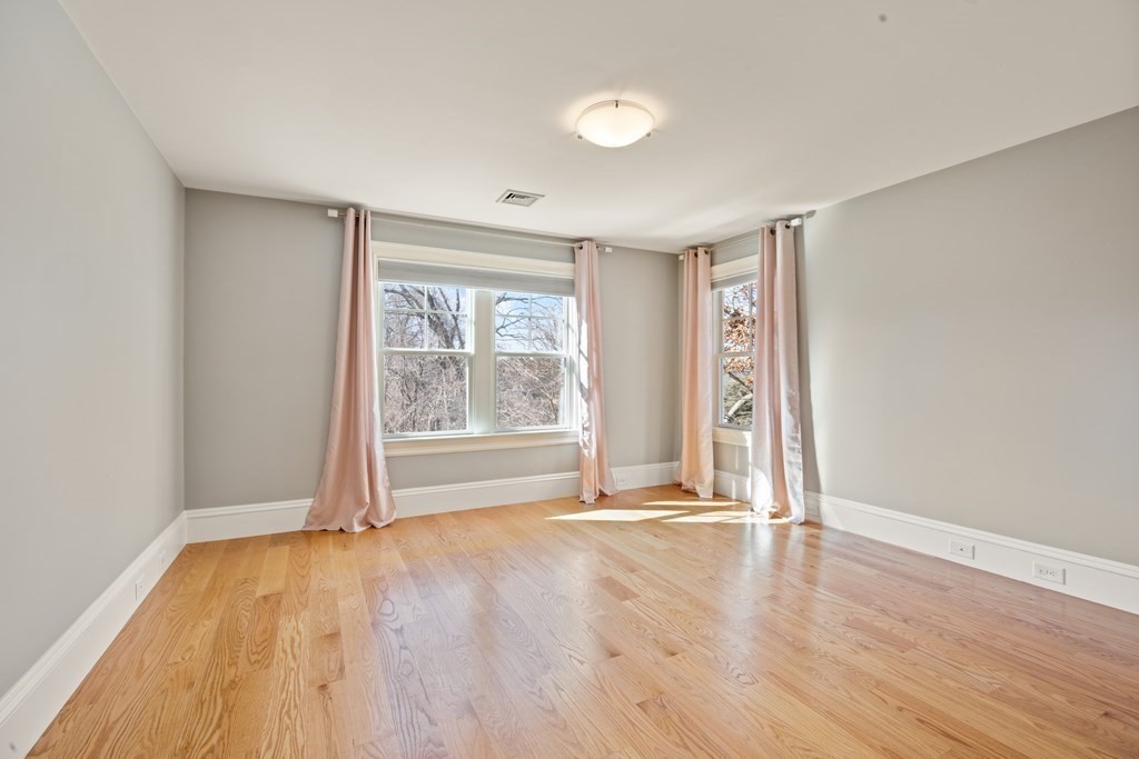 204 Cedar Street Lexington, MA 02421 - Photo 28 of 42 Gallery Image 28