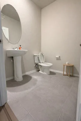 $2,850 | 12200 Dillon Fls Drive, Austin, TX 78747