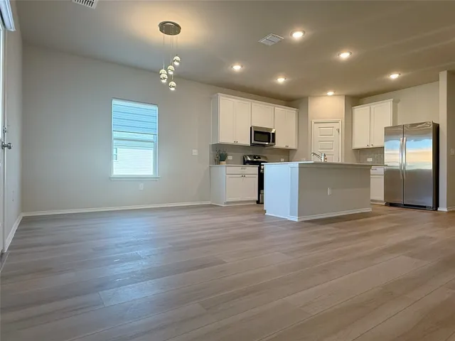 $2,850 | 12200 Dillon Fls Drive, Austin, TX 78747