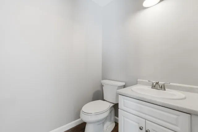 $3,250 | 6 Mulberry Lane, Amherst, NH 03031