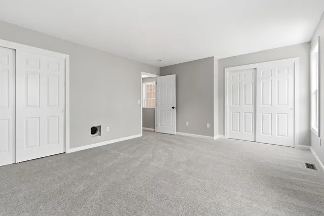 $3,250 | 6 Mulberry Lane, Amherst, NH 03031