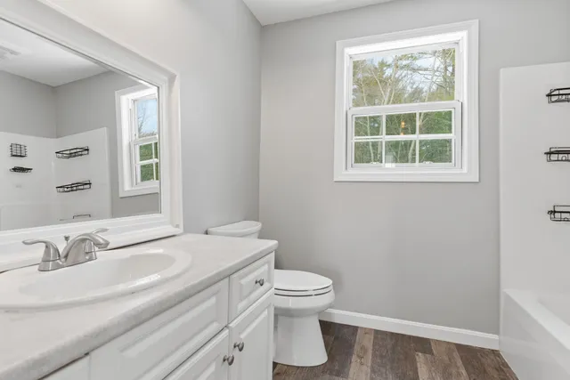 $3,250 | 6 Mulberry Lane, Amherst, NH 03031