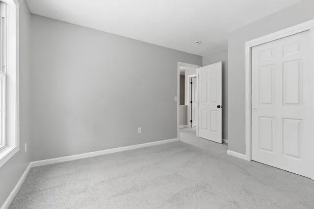 $3,250 | 6 Mulberry Lane, Amherst, NH 03031