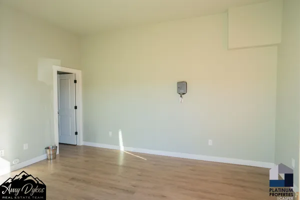 $299,900 | 680 Badger Lane, Mills, WY 82644