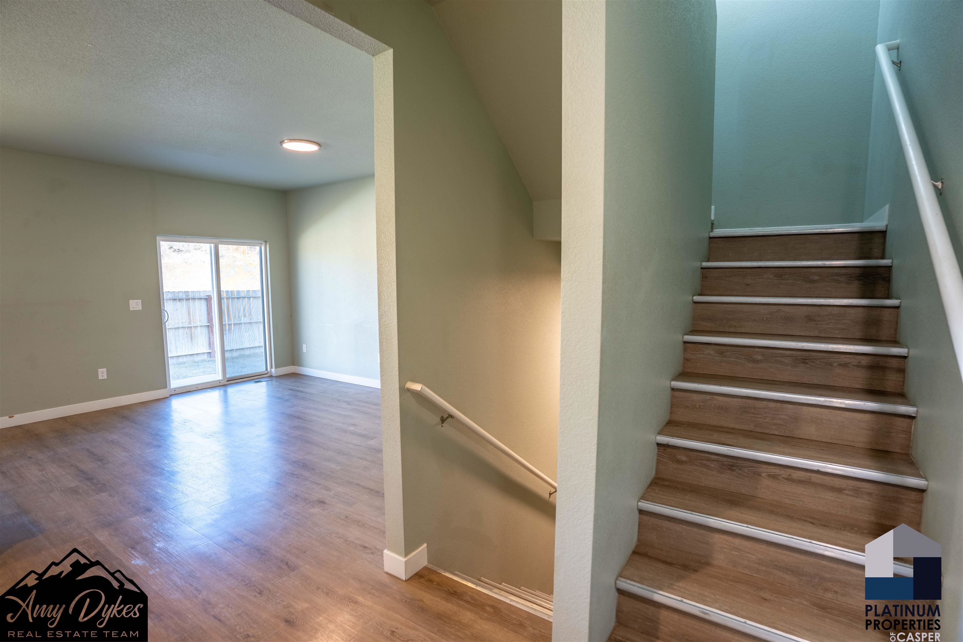 680 Badger Lane Mills, WY 82644 - Photo 5 of 29