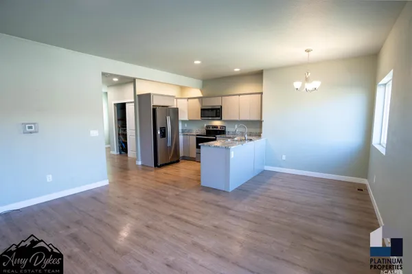 $299,900 | 680 Badger Lane, Mills, WY 82644