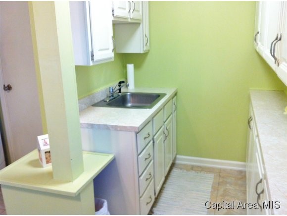 3312 Saxony Road Springfield, IL 62703 - Photo 6 of 24