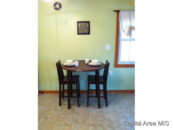 3312 Saxony Road Springfield, IL 62703 - Photo 7 of 24