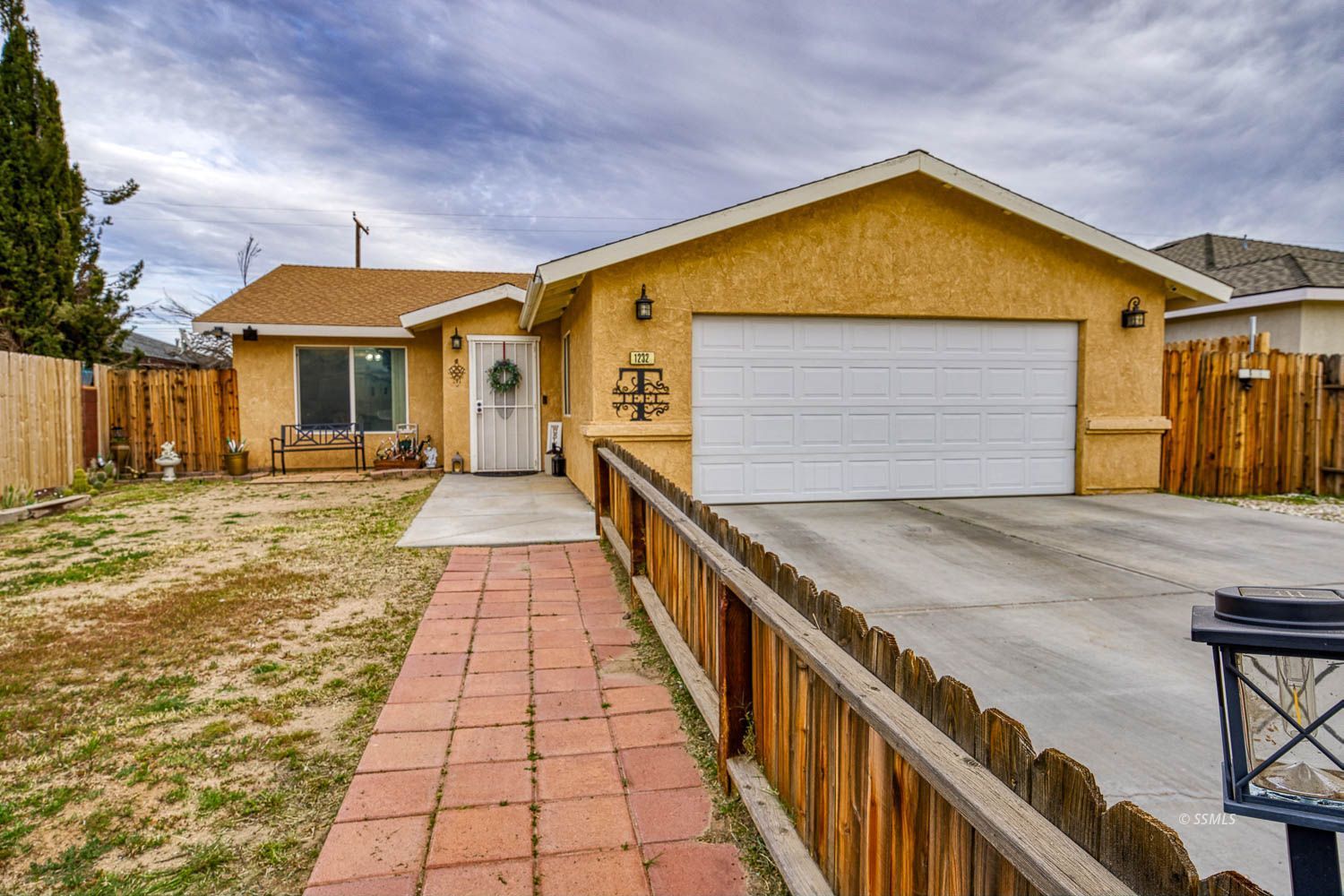 1232 South Yorktown Street Ridgecrest, CA 93555 - Photo 4 of 30 Gallery Image 4