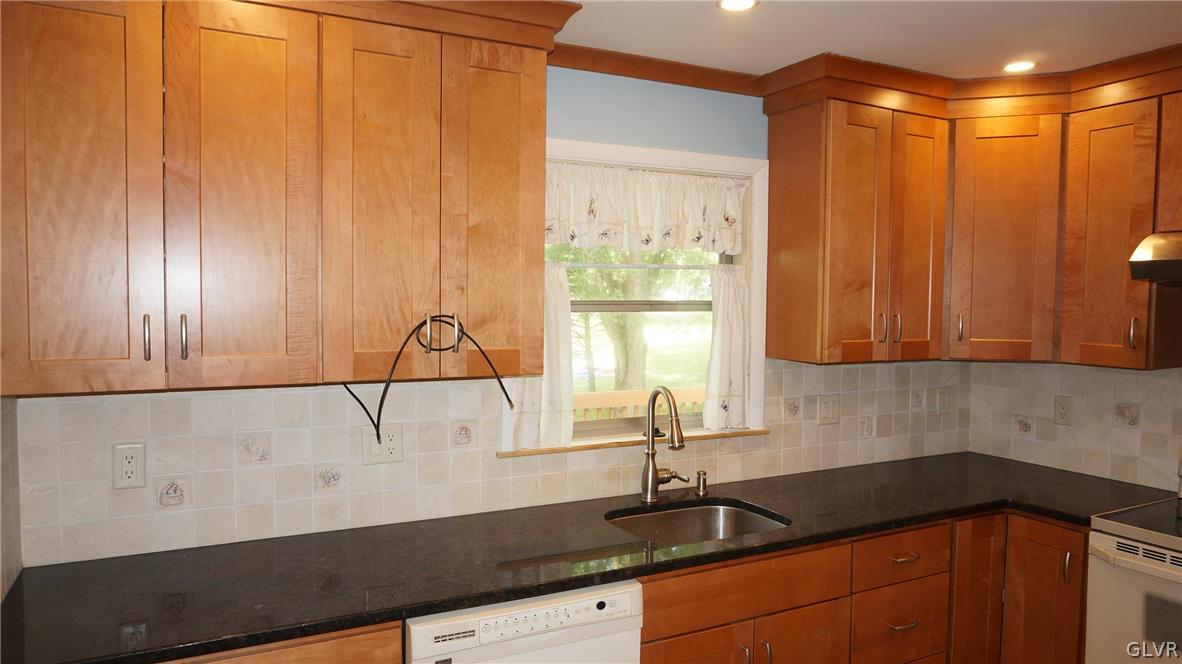 1838 Meadows Road Hellertown, PA 18055 - Photo 25 of 50 Gallery Image 25
