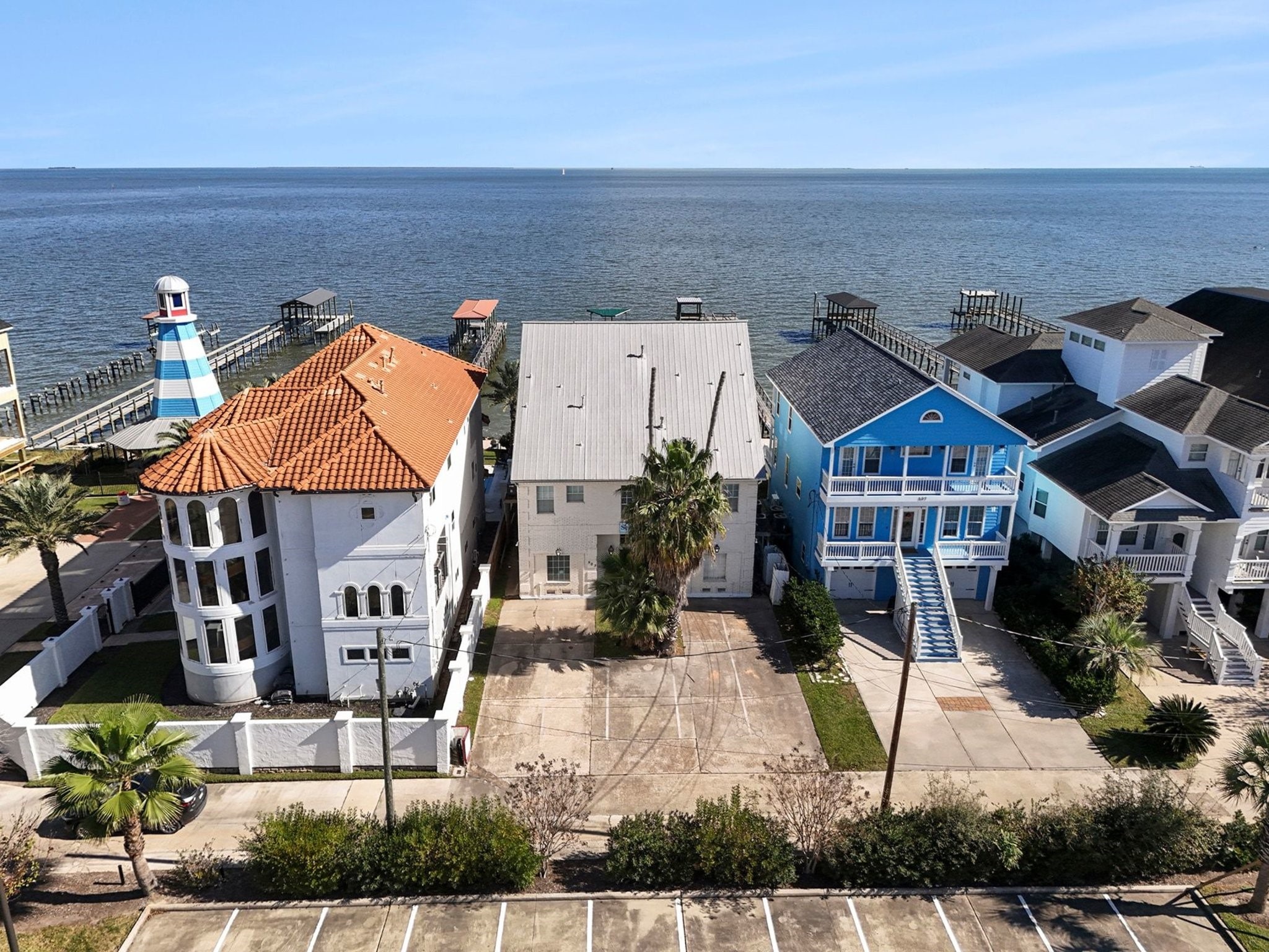 503 Bay Avenue Kemah, TX 77565 - Photo 43 of 47 an aerial view of a house