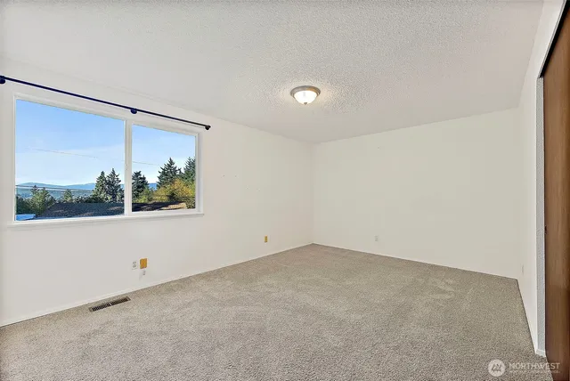 $569,950 | 5432 Northeast Pineridge Court, Bremerton, WA 98311