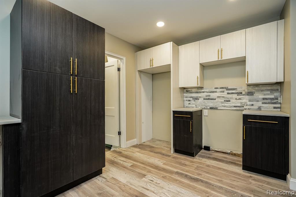 24154 Rougecrest Road Southfield, MI 48033 - Photo 24 of 84