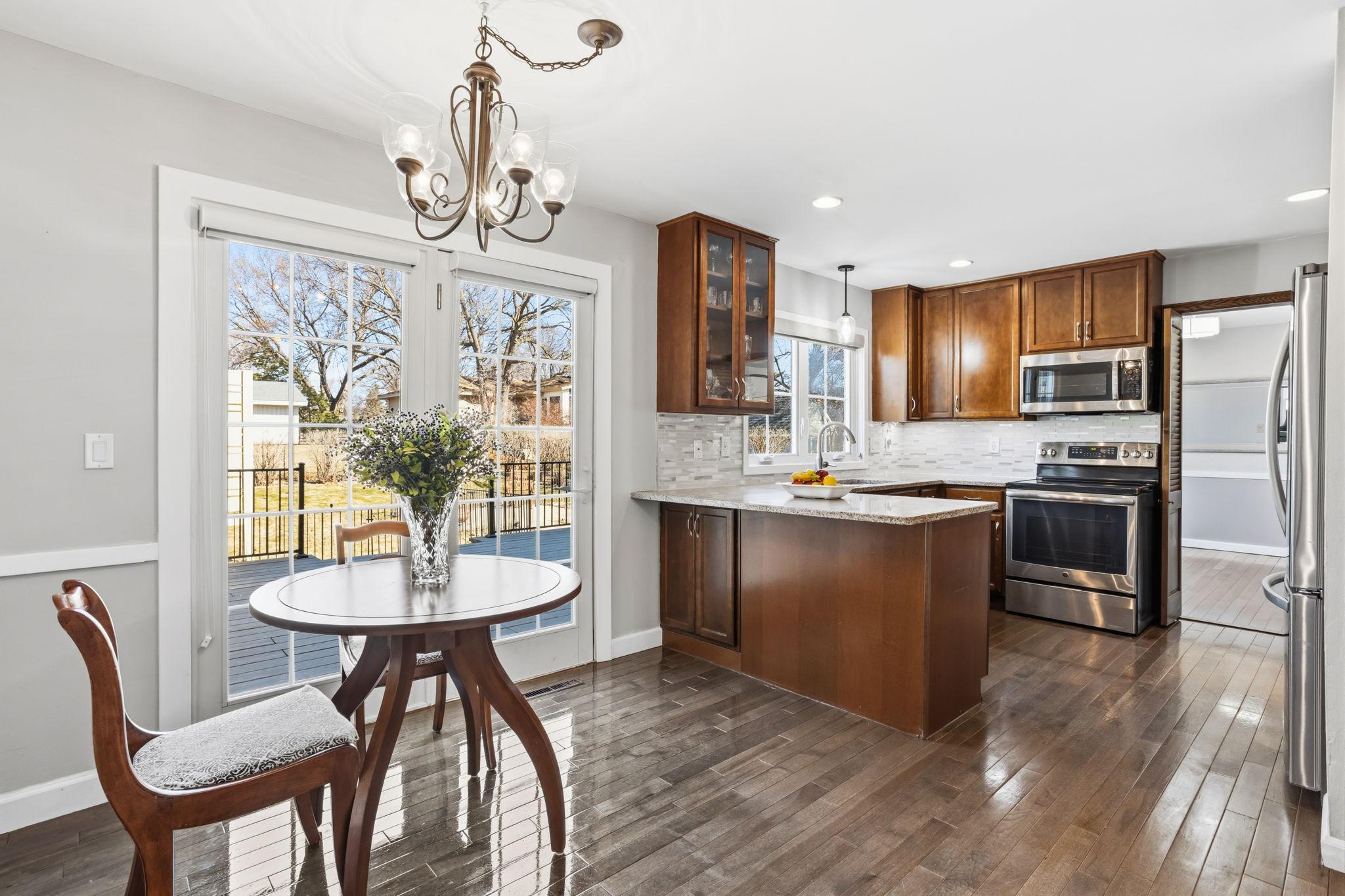 9736 Oxborough Road Bloomington, MN 55437 - Photo 20 of 52