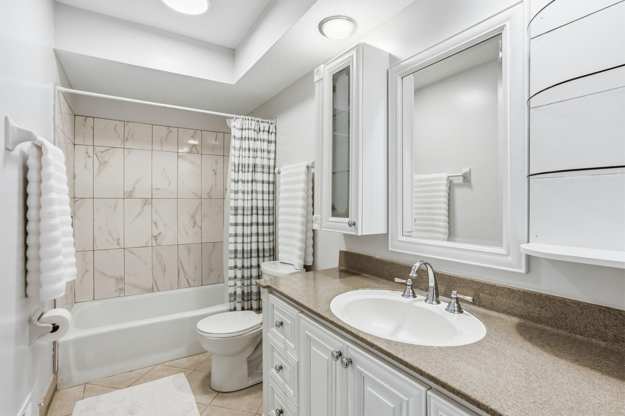 9736 Oxborough Road Bloomington, MN 55437 - Photo 36 of 52