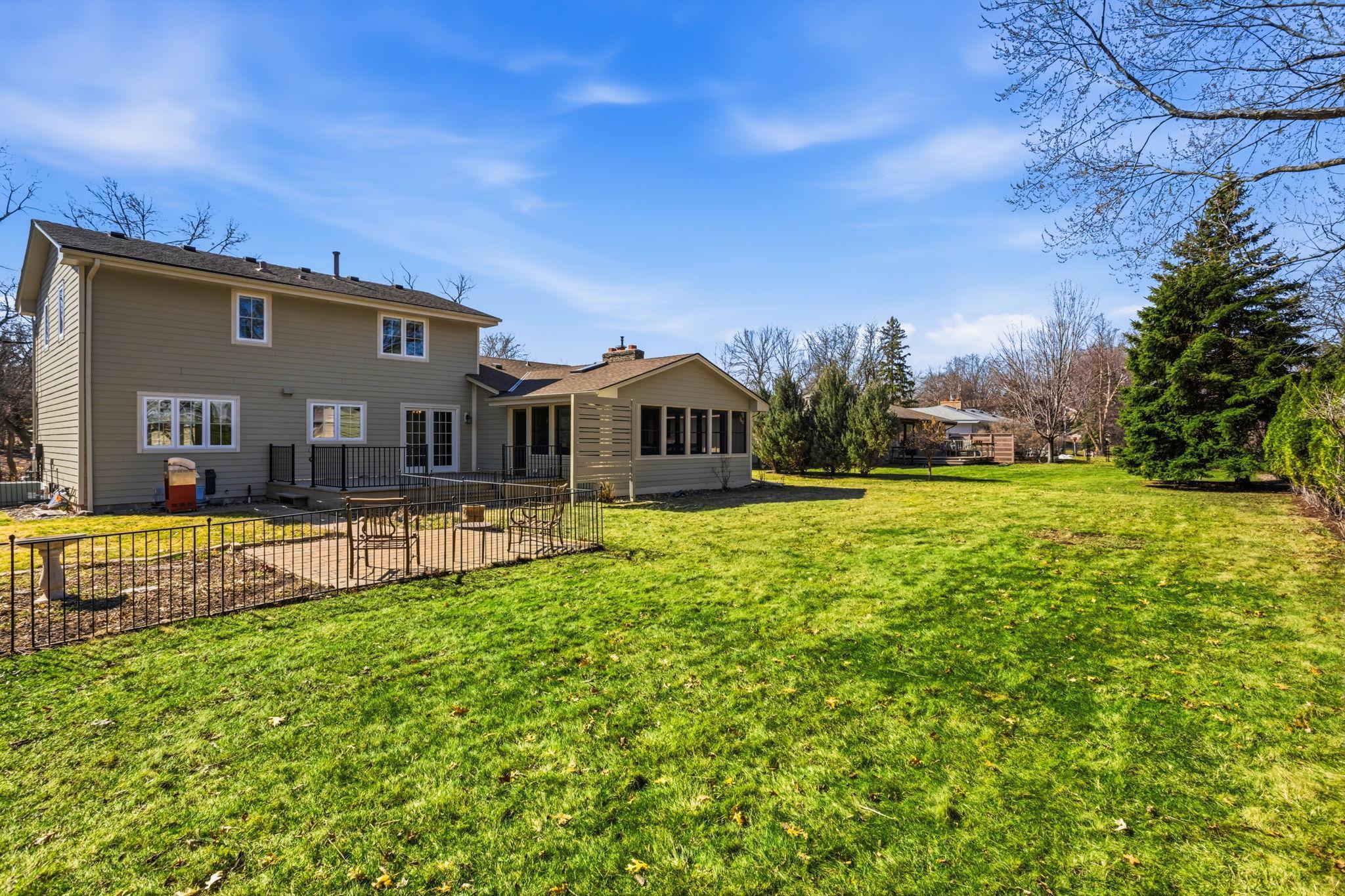 9736 Oxborough Road Bloomington, MN 55437 - Photo 48 of 52