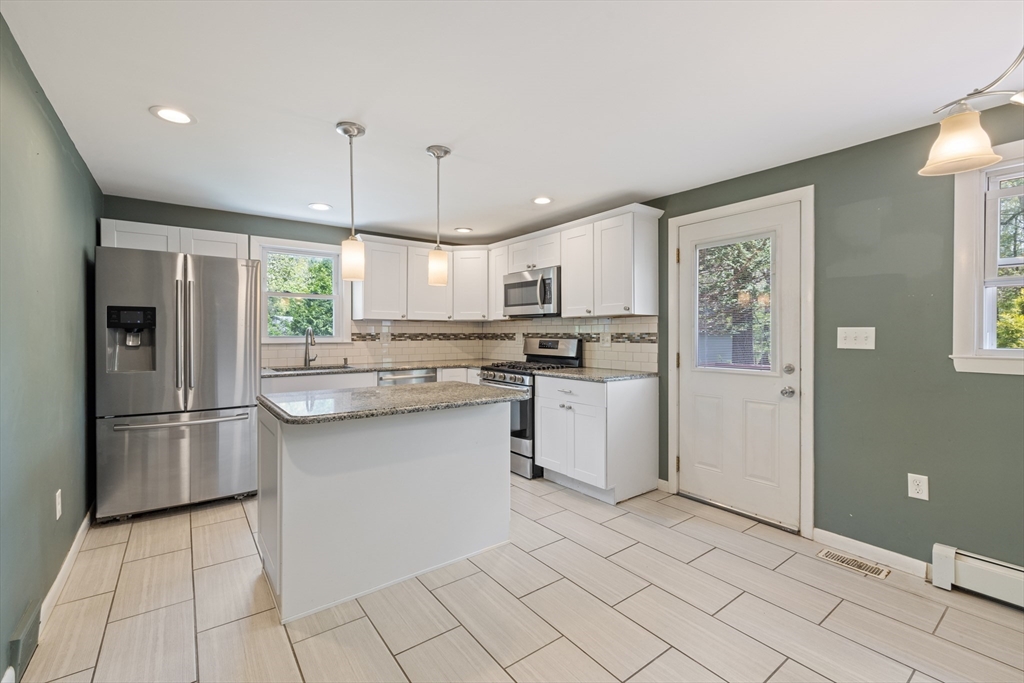 23 Polley Road Westford, MA 01886 - Photo 3 of 21 Gallery Image 3