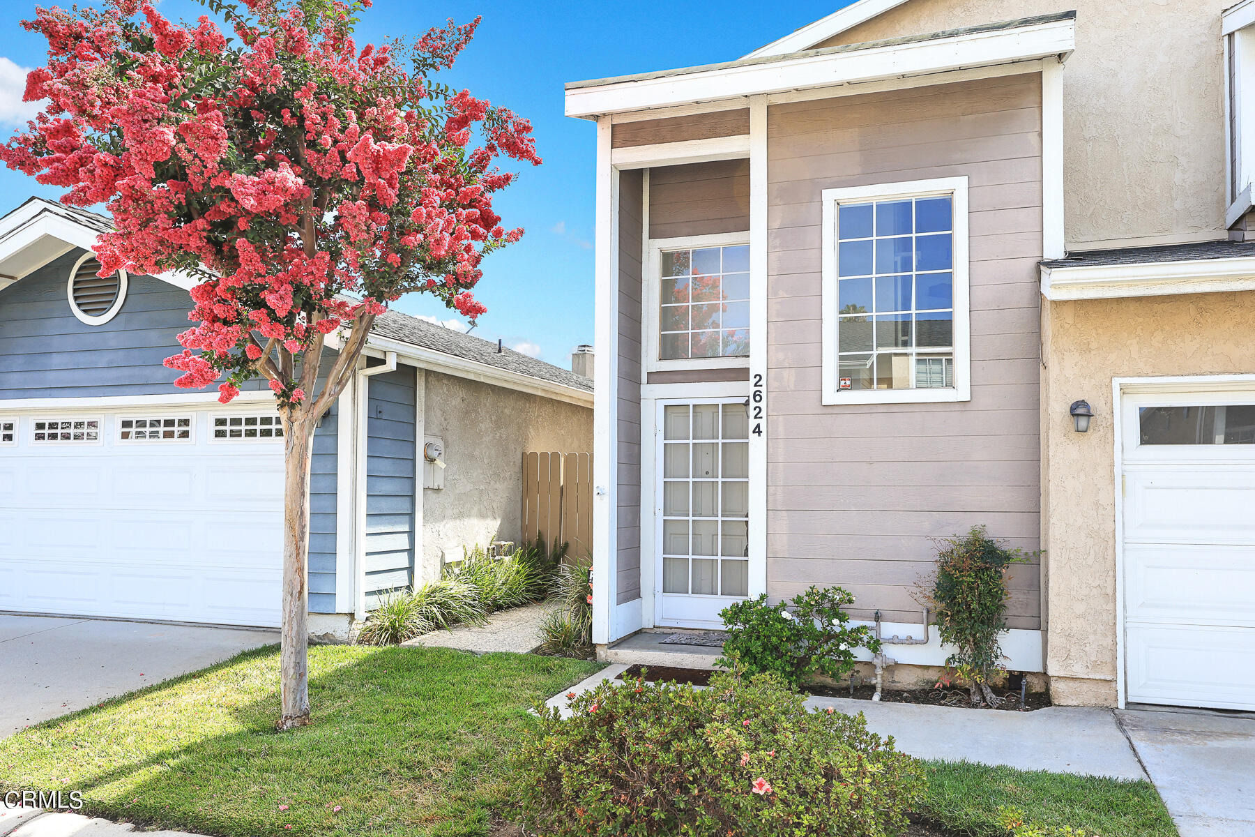 2624 Doray Circle Monrovia, CA 91016 - Photo 3 of 33 a front view of a house with garden