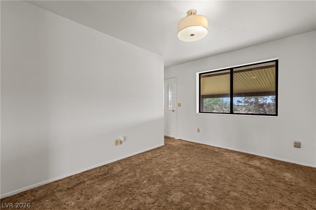 1665 Whipple Avenue Logandale, NV 89021 - Photo 11 of 97 Dining Area
